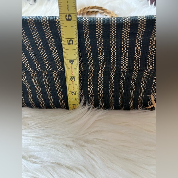 Annabel Ingall 100% Raffia Tote Handmade in Madagascar - Picture 2 of 14